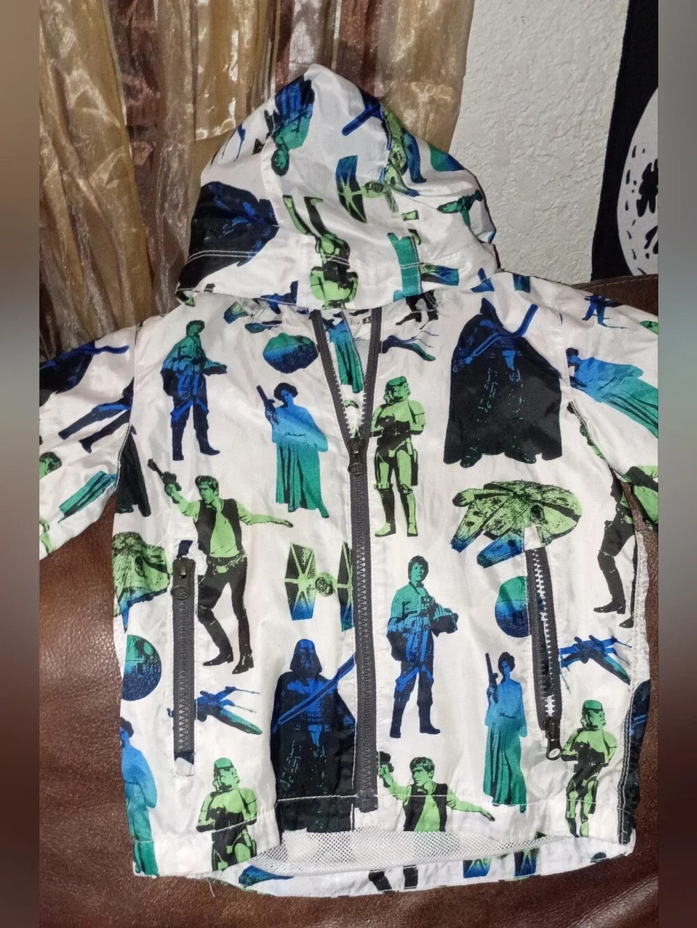 Kids GAP Star Wars White Hooded Jacket Blue & Green.